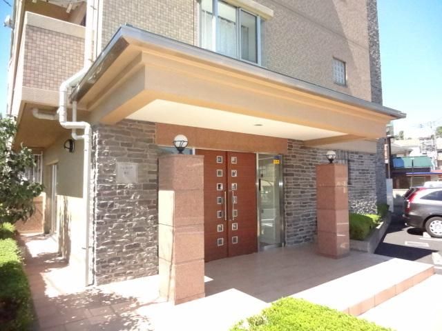 エントランス　★お部屋探しは株式会社タウンハウジング東京まで★