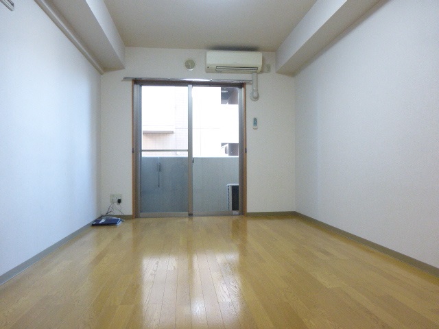 居室・リビング　居室※別部屋参考写真