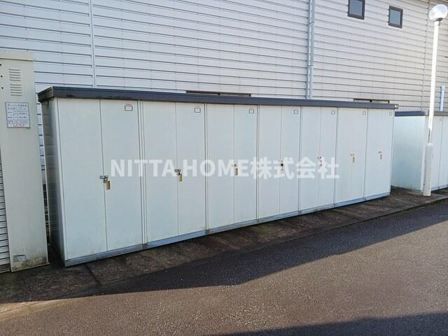 その他共有部分　トランクルームを完備しています＊