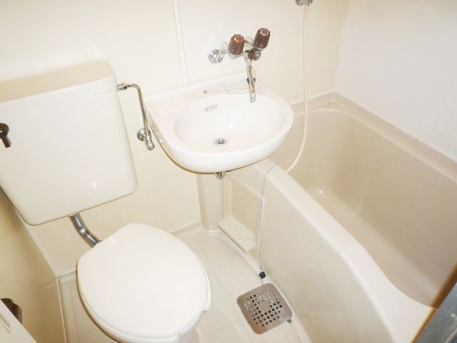 バス・シャワールーム　★清潔感のある浴室★