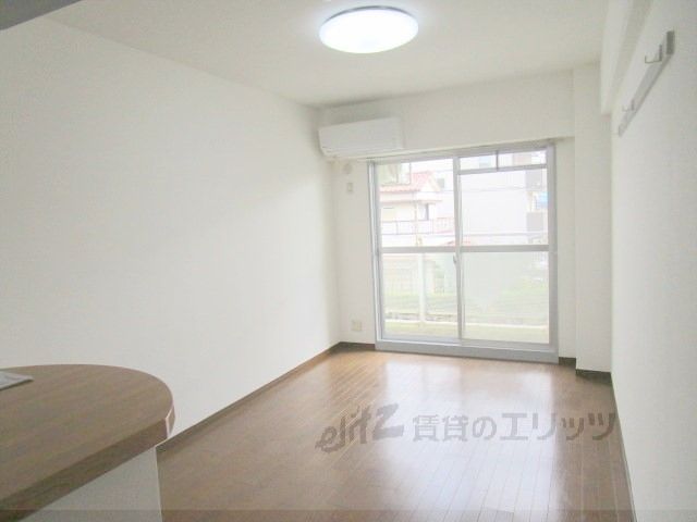 居室・リビング　洋室