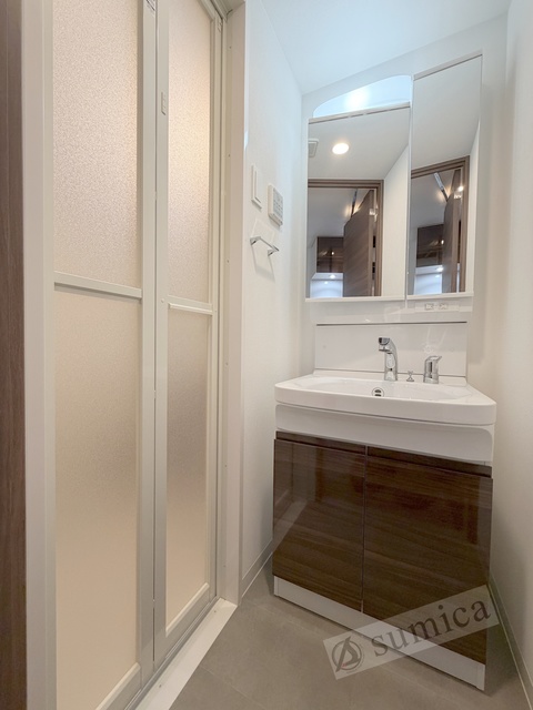 洗面設備　洗面脱衣所付き！独立洗面台が便利です♪♪