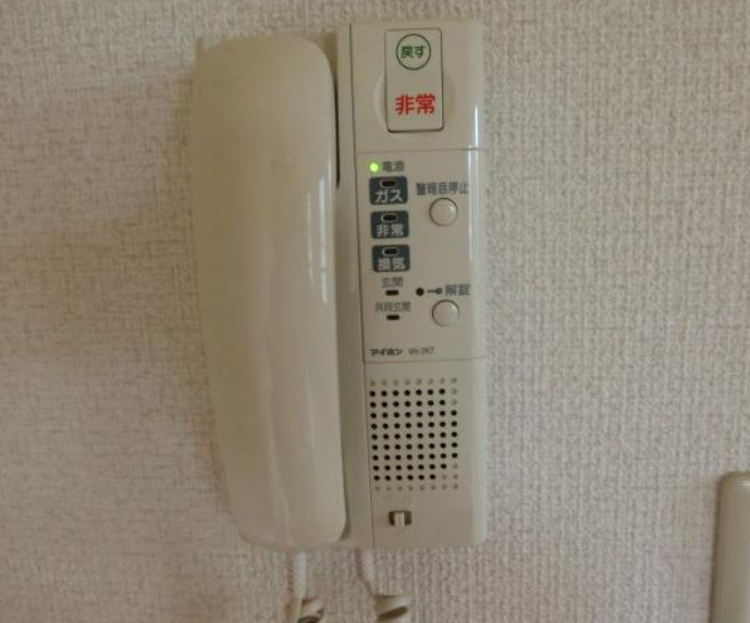 セキュリティ　別部屋の写真を使用しております。