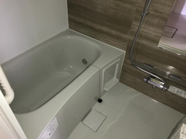 バス・シャワールーム　バス
