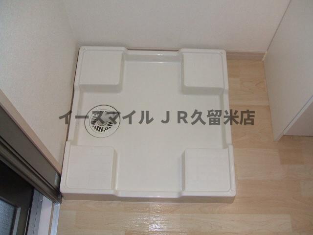 その他　明るい洗面所です