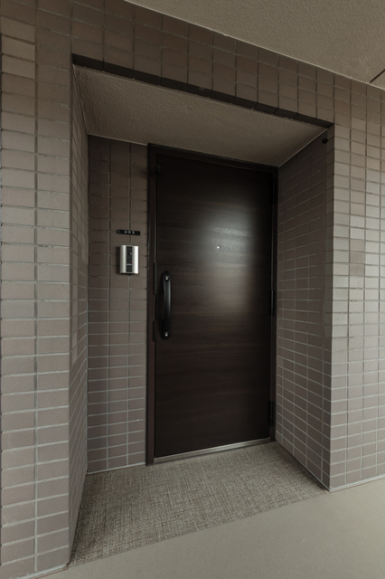 玄関　※写真は同タイプ住戸です。