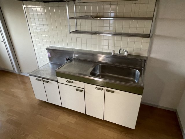 キッチン　※別号室参考写真です