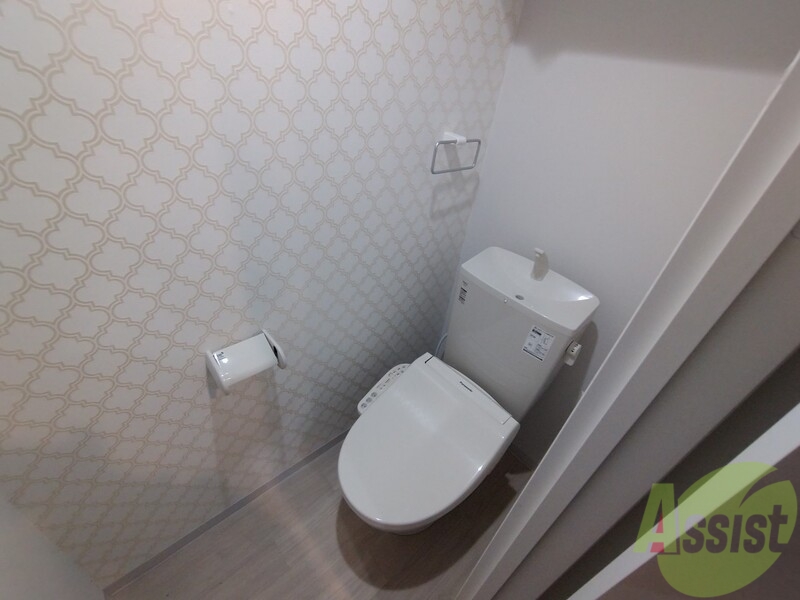 トイレ　トイレです。ウォシュレット付を探している方、おすすめです。
