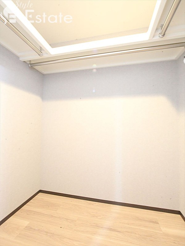 収納　ウォークインクローゼット