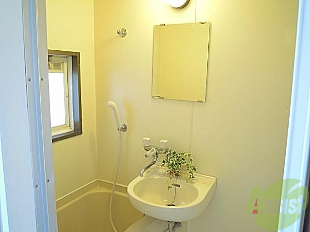 洗面設備　あると便利な洗面台。朝の準備もバッチリです～