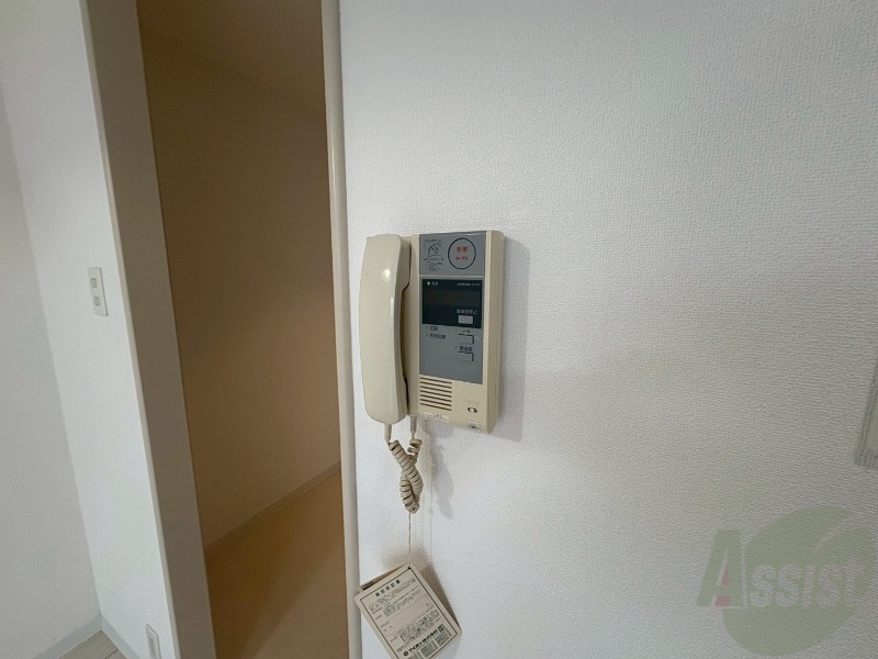 セキュリティ　インターホンです。オートロック付きで安心のマンションです。