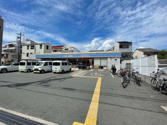 コンビニ　ローソン（コンビニ）まで442m