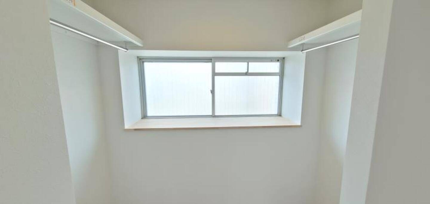 収納　ウォークインクローゼット