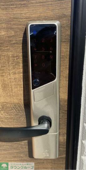 玄関　★お問い合わせはタウンハウジング町田店まで★