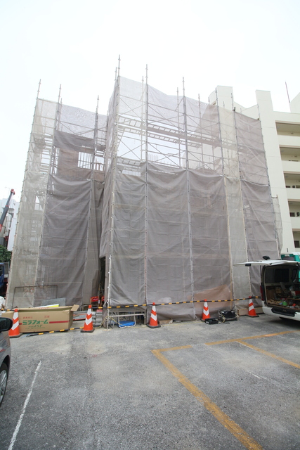 建物外観　※建築中