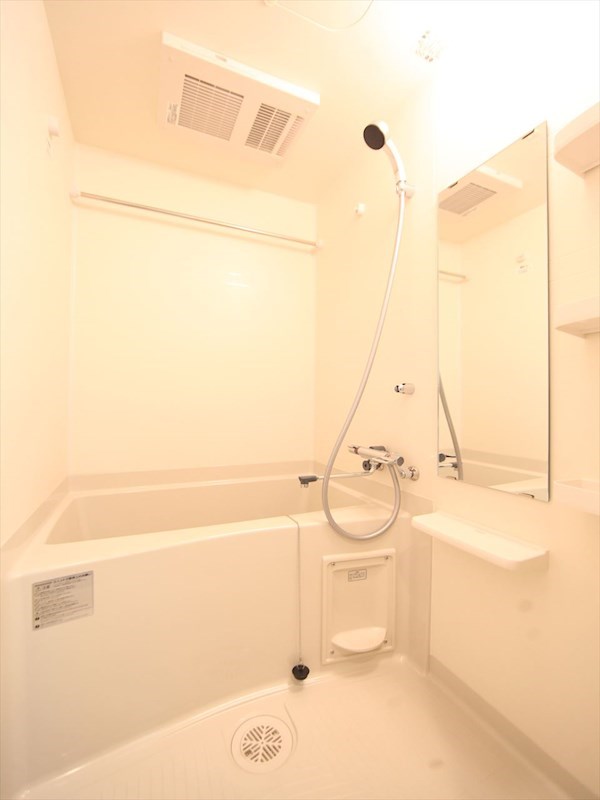バス・シャワールーム　バスルーム　浴室暖房乾燥機付き