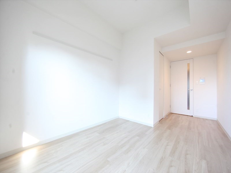 居室・リビング　洋室7.7帖　ウォークインクローゼット付（収納充実してます）