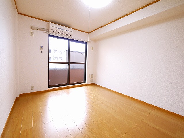 その他部屋・スペース　使い勝手のいい洋室です