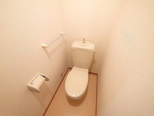 トイレ　ゆったりとした空間のトイレです