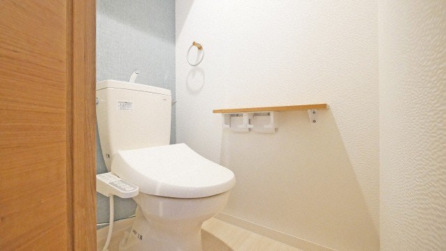 トイレ　ウォシュレット付きトイレです☆