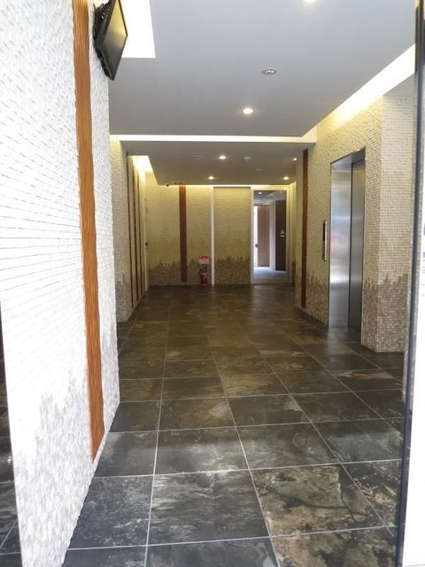 エントランス　【エントランス（外）】エントランス