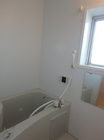 バス・シャワールーム　※他のお部屋の写真になります