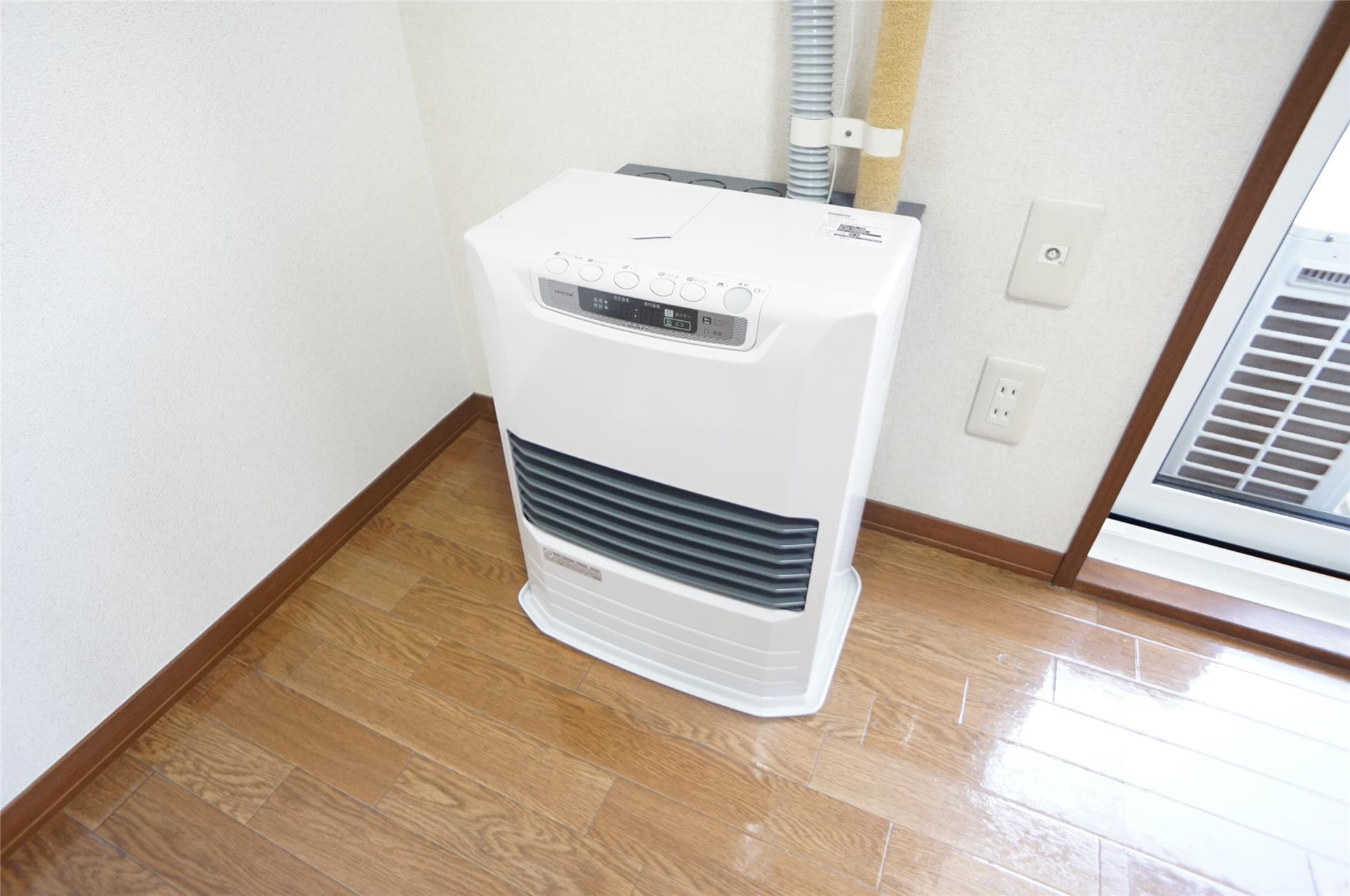 その他設備　灯油ＦＦストーブ