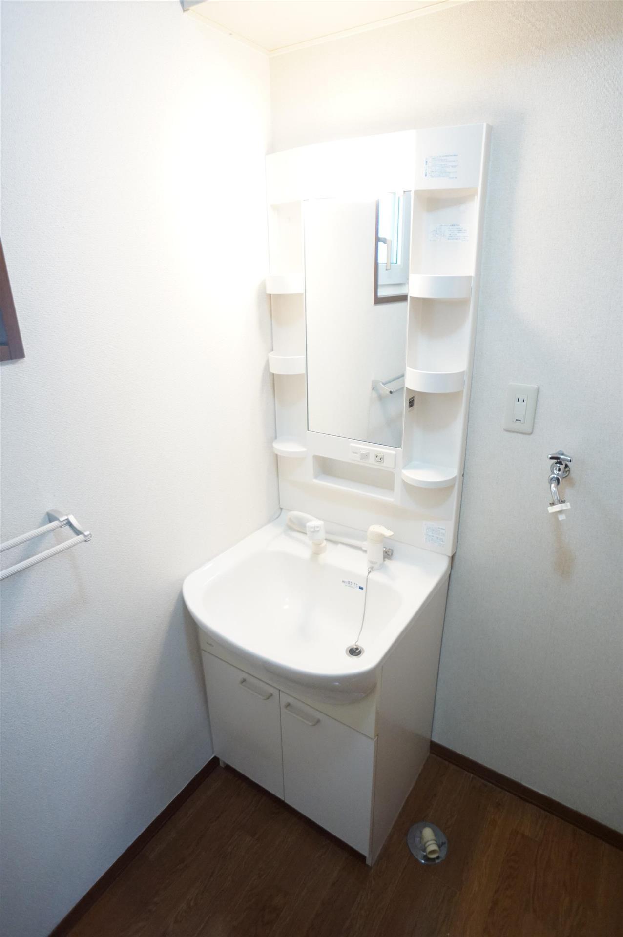 洗面設備　洗髪洗面化粧台