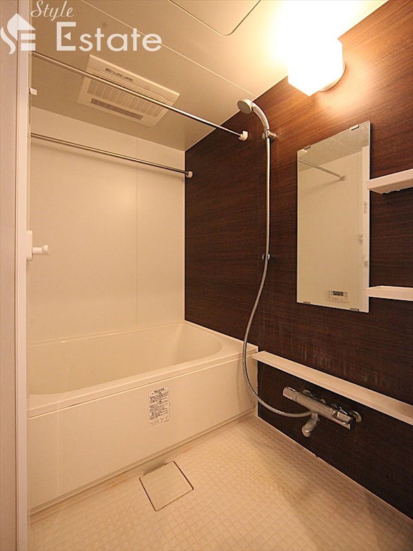 バス・シャワールーム　バスルーム