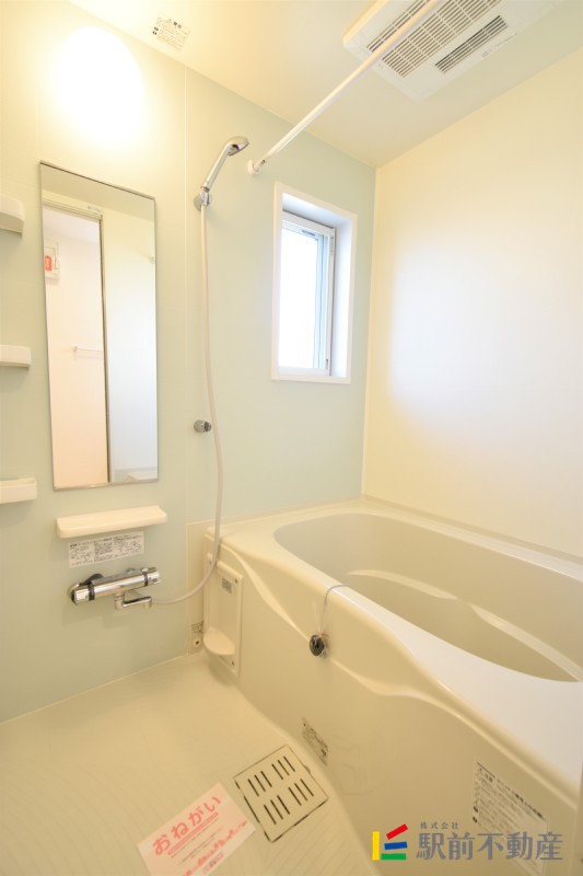 バス・シャワールーム　追い炊き付き♪