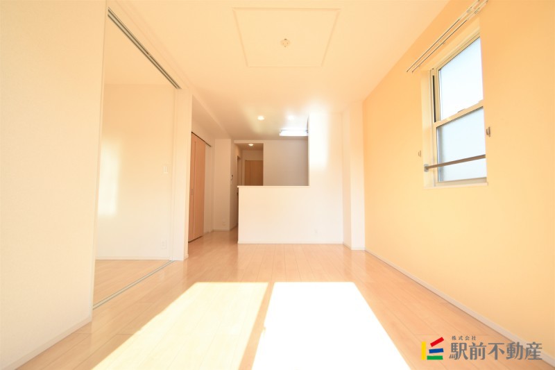 居室・リビング　対面キッチン