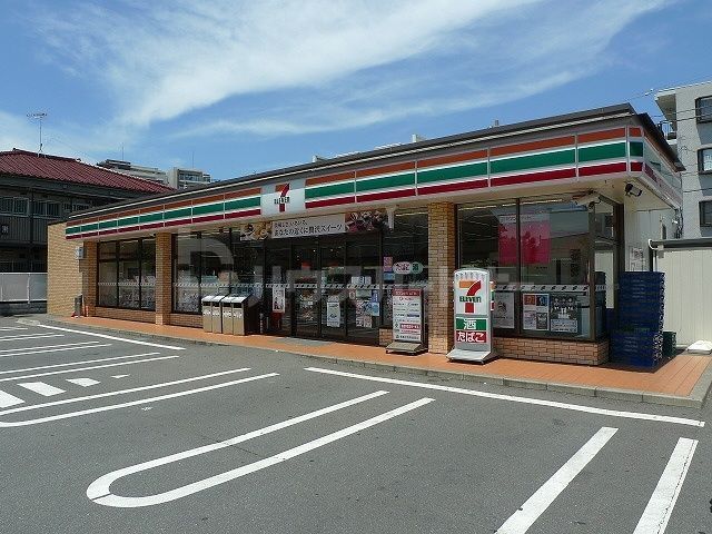 コンビニ　セブン-イレブン 南柏駅東口店（コンビニ）まで190m