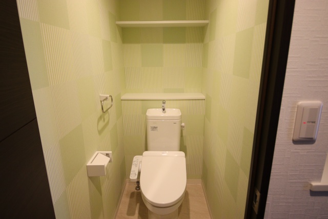 トイレ　※別室の参考写真の為、現況優先です。