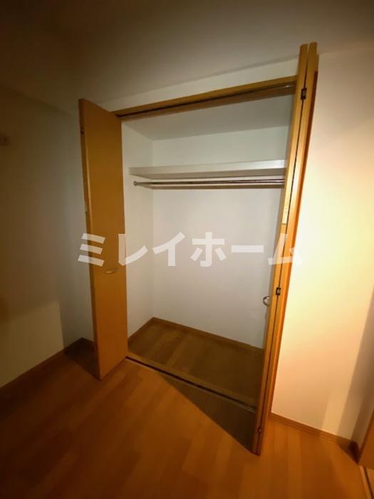 収納　同建物内、別のお部屋の参考写真になります。