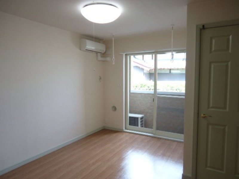 居室・リビング　図面と現状に相違がある場合には現状を優先