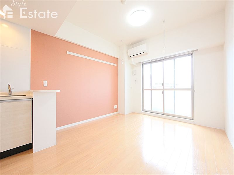 居室・リビング　内装