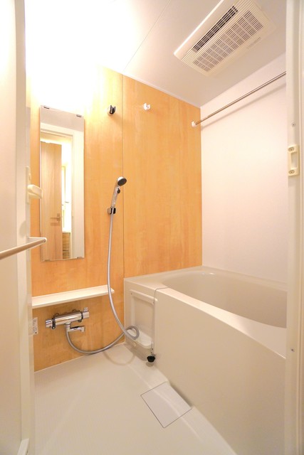 バス・シャワールーム　※写真は同タイプ住戸です。