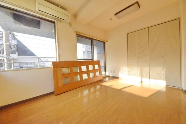 居室・リビング　居室