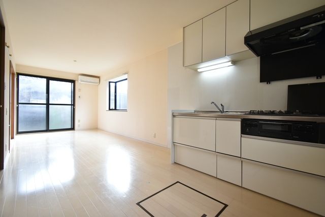 居室・リビング　★お部屋探しはタウンハウジング稲田堤店まで★