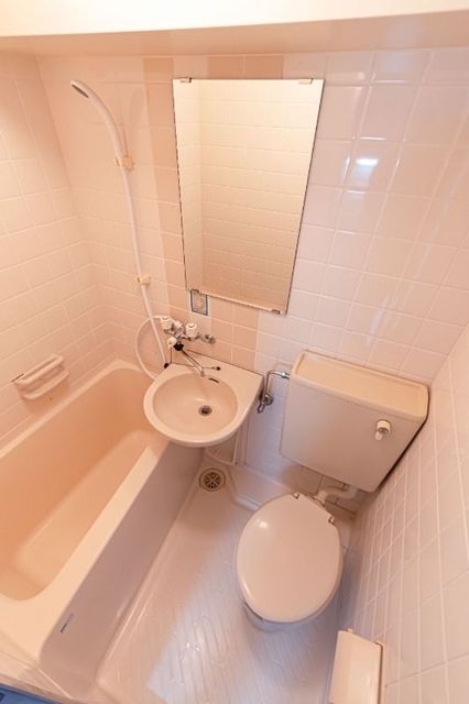 バス・シャワールーム