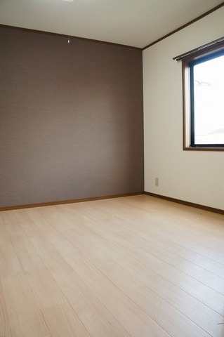 居室・リビング　アクセントクロス使用