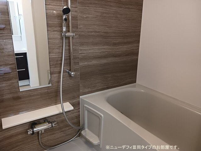 バス・シャワールーム　お風呂で日々の疲れを落としましょう