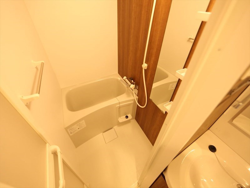 バス・シャワールーム　バスルーム　浴室暖房乾燥機付き