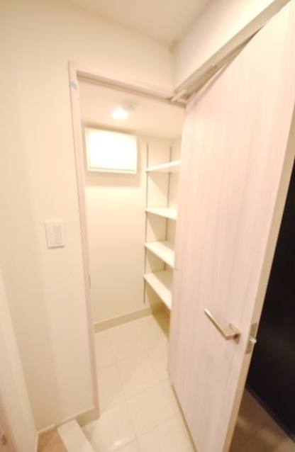 収納　☆シューズインクローゼット☆