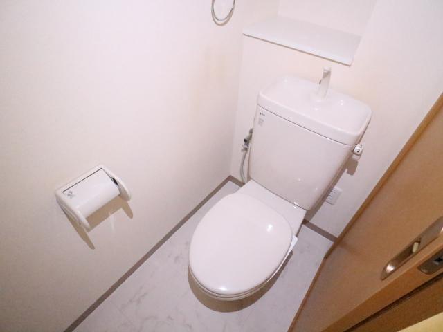 トイレ　ゆったりとした空間のトイレです