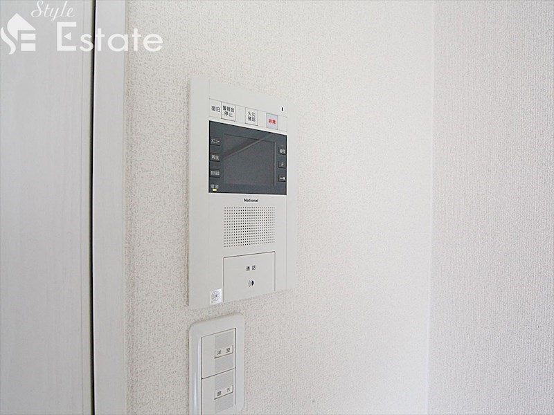 セキュリティ　モニター付きインターホン