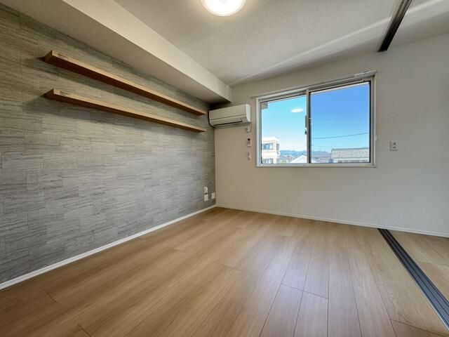 居室・リビング　写真は別の部屋のものです。