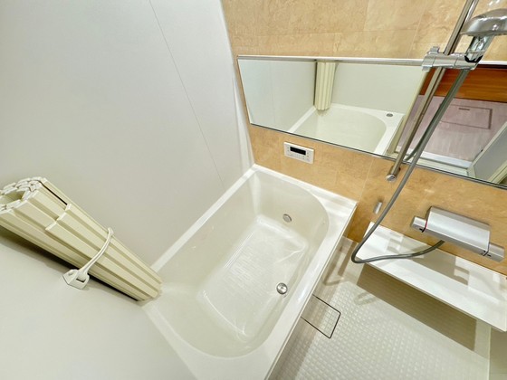 バス・シャワールーム　※別部屋の写真です