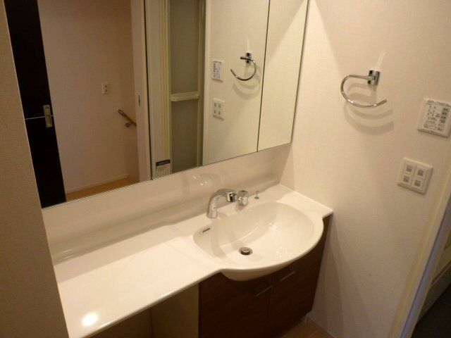 洗面設備　201号室写真（反転タイプ）