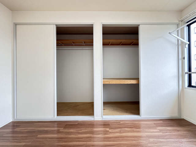 エントランス　南洋間